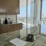 Stunning Sea & View - 3 Min Walk To דירה