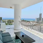 Stunning Sea & View - 3 Min Walk To דירה לרנקה