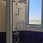 דירה Stunning Sea & View - 3 Min Walk To *