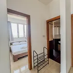 דירה Stunning Sea & View - 3 Min Walk To *