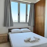 Stunning Sea & View - 3 Min Walk To * לרנקה