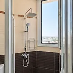 דירה Stunning Sea & View - 3 Min Walk To