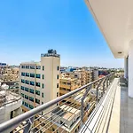 Stunning Sea & View - 3 Min Walk To דירה לרנקה