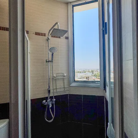 Stunning Sea & View - 3 Min Walk To דירה