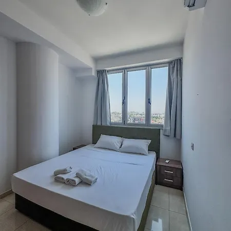 דירה Stunning Sea & View - 3 Min Walk To *