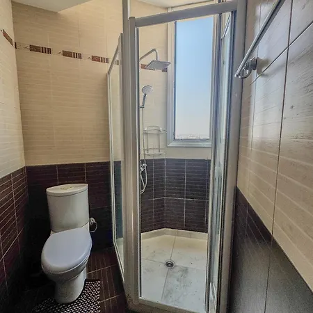 דירה Stunning Sea & View - 3 Min Walk To