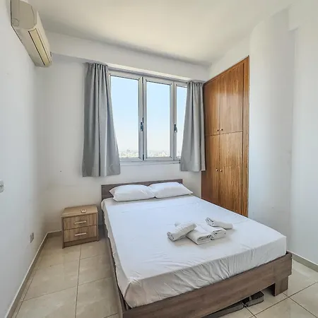 Stunning Sea & View - 3 Min Walk To * לרנקה