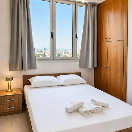 Lejlighed Rated - Premium Seaview 2-bdr-apt In Tallest Building In - 2 Min Walk To Larnaca