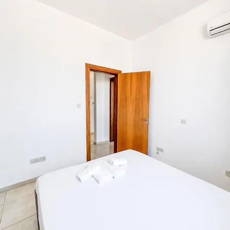 Lejlighed Rated - Premium Seaview 2-bdr-apt In Tallest Building In - 2 Min Walk To