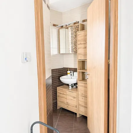 Lejlighed Rated - Premium Seaview 2-bdr-apt In Tallest Building In - 2 Min Walk To