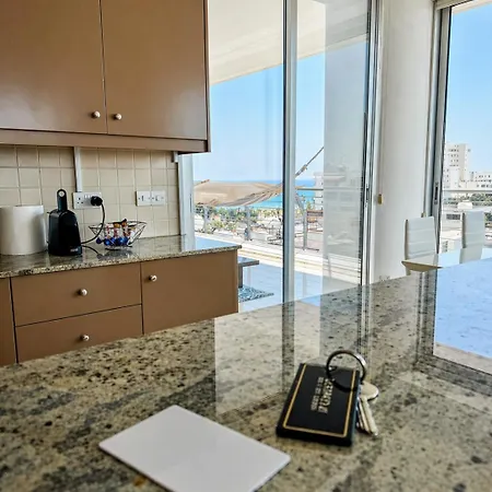 Lejlighed Rated - Premium Seaview 2-bdr-apt In Tallest Building In - 2 Min Walk To