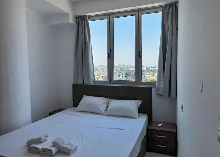 Stunning Sea & View - 3 Min Walk To